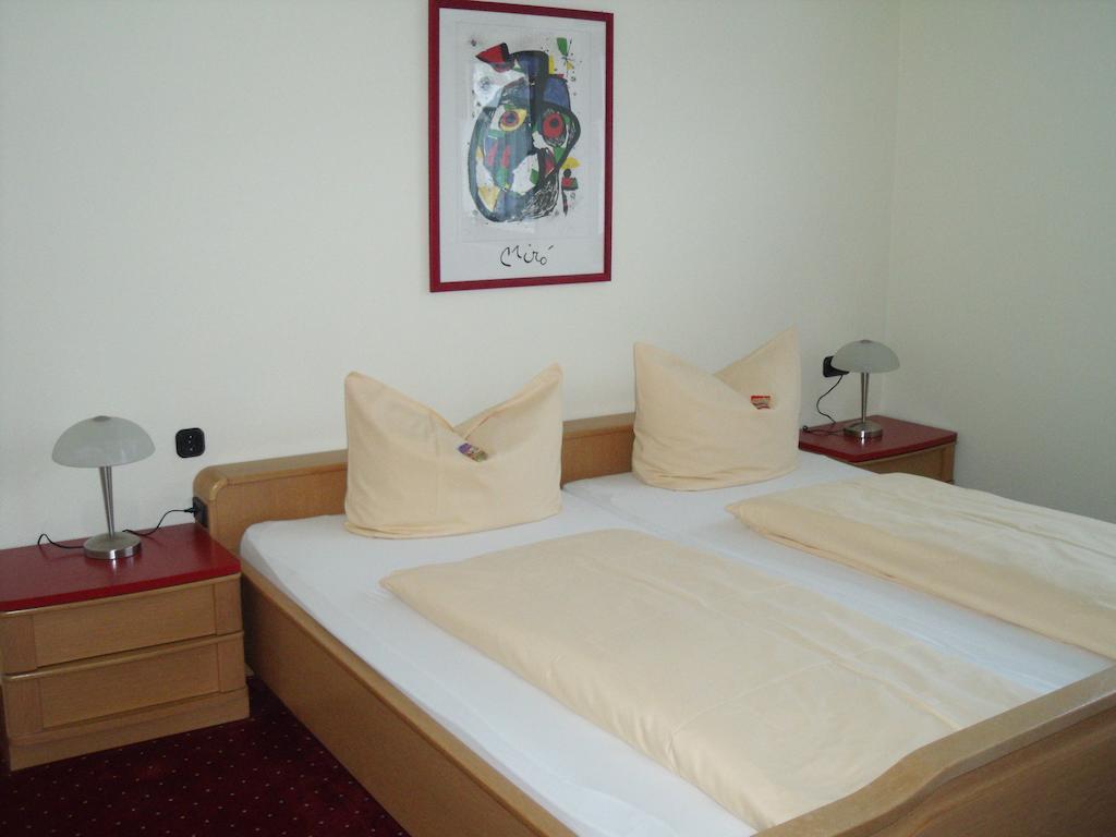 Aktivpension Regenbogen Willingen  Zimmer foto